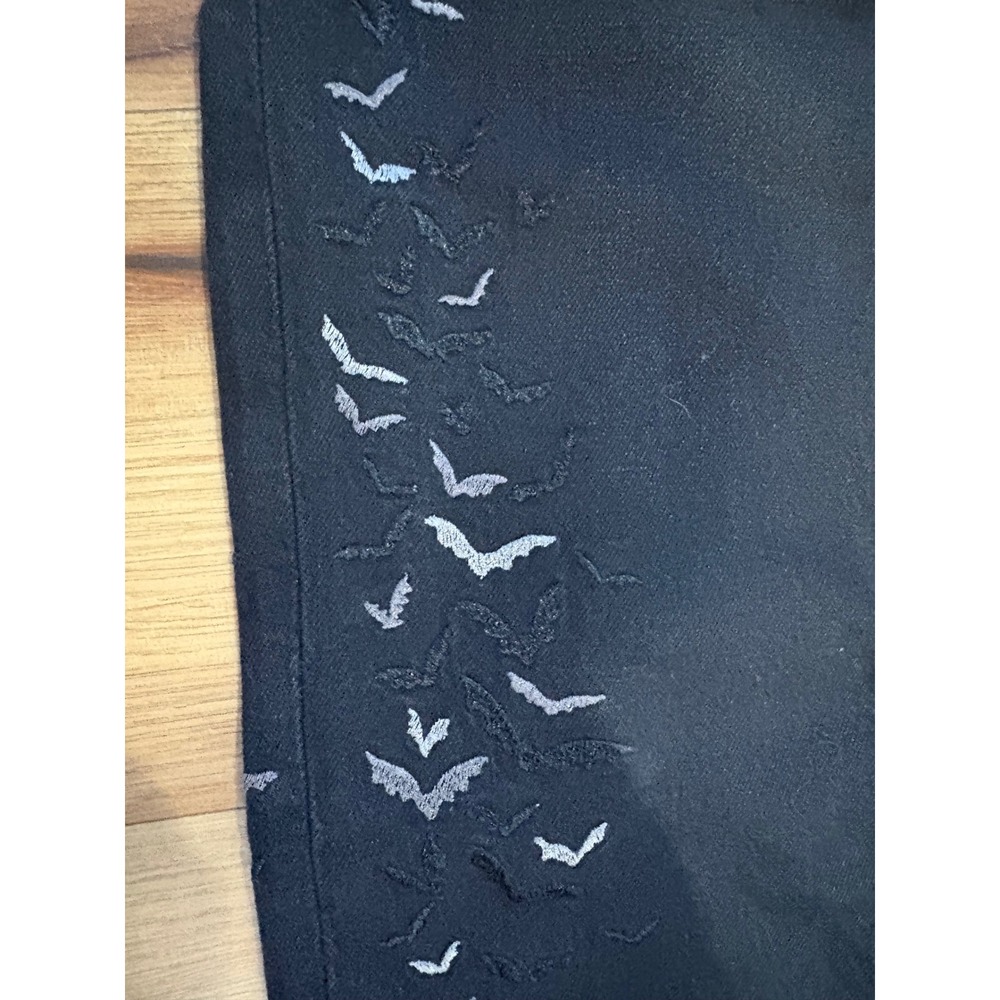 American Eagle Halloween Bat Embroidered Super High-Rise Straight Jeans Black 2R - Picture 2 of 7